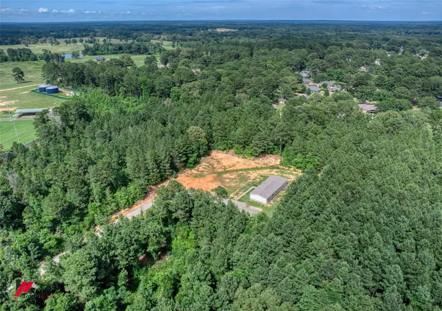 40th image of 713 Nw 12th St, Springhill, LA 71075 | MLS# 21305078