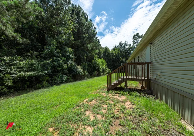 5th image of 713 Nw 12Th St, Springhill, LA 71075 | MLS# 21305078