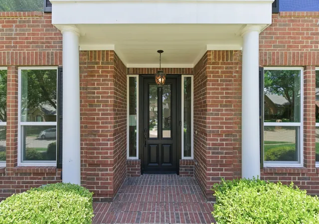 Photo 3 of Single family home for sale at 1123 Hampton Dr, Allen, TX 75013 | MLS# 21295404 | Listing updated on 2026-08-24