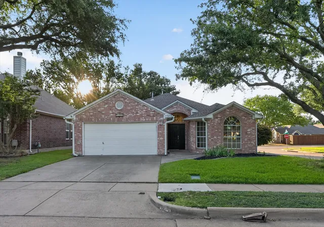 Photo 1 of Single family home for sale at 7700 Black Bear Ct, Fort Worth, TX 76137 | MLS# 21305048 | Listing updated on 2026-08-22