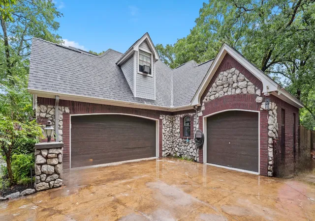 Photo 3 of Single family home for sale at 231 Turtle Creek Dr, Sulphur Springs, TX 75482 | MLS# 21304137 | Listing updated on 2026-10-06