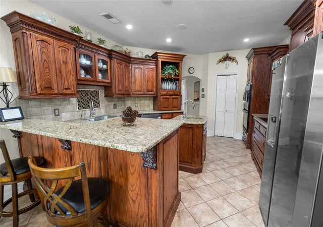 Photo 4 of Single family home for sale at 231 Turtle Creek Dr, Sulphur Springs, TX 75482 | MLS# 21304137 | Listing updated on 2026-10-06