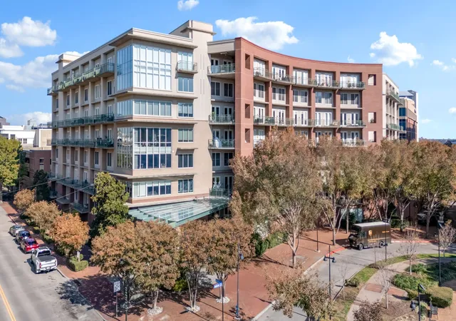 Homes for sale in Addison, TX | 5055 Addison Cir #731, Addison, TX 75001 | MLS# 21303931