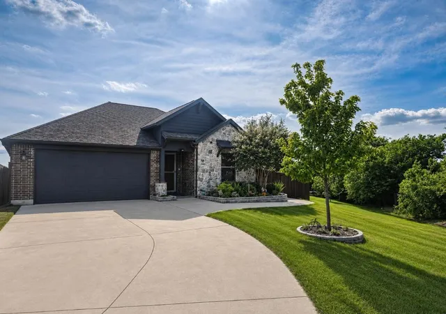 2nd image of 3308 Highgate Ct, Sachse, TX 75048 | MLS# 21305244