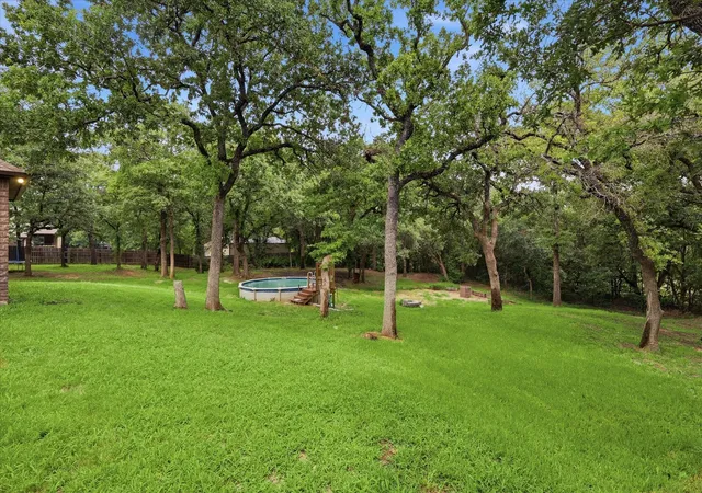 Photo 3 of Single family home for sale at 145 Foxpointe Cir, Weatherford, TX 76087 | MLS# 21305269 | Listing updated on 2026-08-27