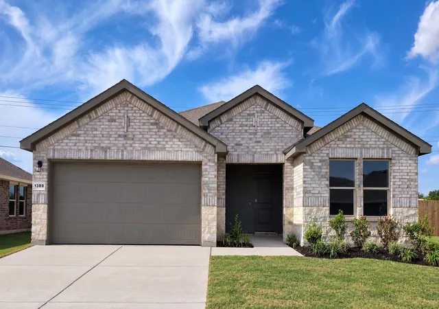 Photo 1 of Single family home for sale at 1300 Bristol Wy, Granbury, TX 76048 | MLS# 21303831 | Listing updated on 2026-10-03