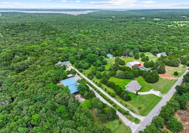 Homes for sale in Pottsboro, TX | 207 Paradise Park Rd, Pottsboro, TX 75076 | MLS# 21305325