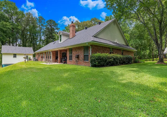 Homes for sale in Haughton, LA | 119 Holly Ridge Dr, Haughton, LA 71037 | MLS# 21304326