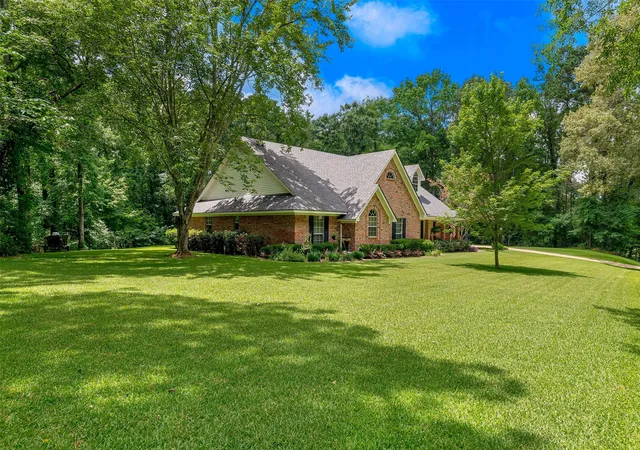 Homes for sale in Haughton, LA | 119 Holly Ridge Dr, Haughton, LA 71037 | MLS# 21304326