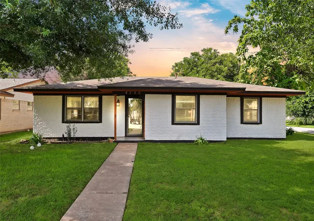 Photo 2 of Single family home for sale at 4200 Templeton St, Greenville, TX 75401 | MLS# 21305361 | Listing updated on 2026-10-07