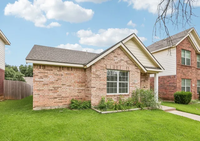 Photo 3 of Single family home for sale at 9012 Wayne St, Cross Roads, TX 76227 | MLS# 21305394 | Listing updated on 2026-09-17
