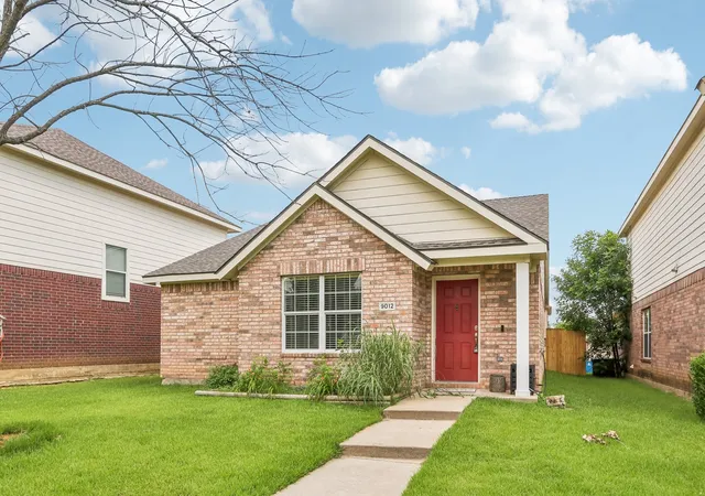 Photo 3 of Single family home for sale at 9012 Wayne St, Cross Roads, TX 76227 | MLS# 21305394 | Listing updated on 2026-09-17