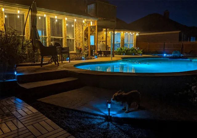 Photo 1 of Sale Pending at 652 Chestnut Ln, Saginaw, TX 76179 | MLS# 21302937 | Listing updated on 2026-07-19