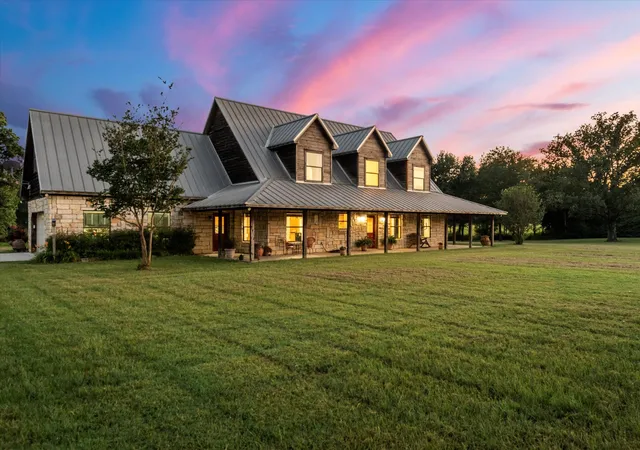 Photo 3 of Single family home for sale at 390 County Road 1573, Alba, TX 75410 | MLS# 21305019 | Listing updated on 2026-07-17