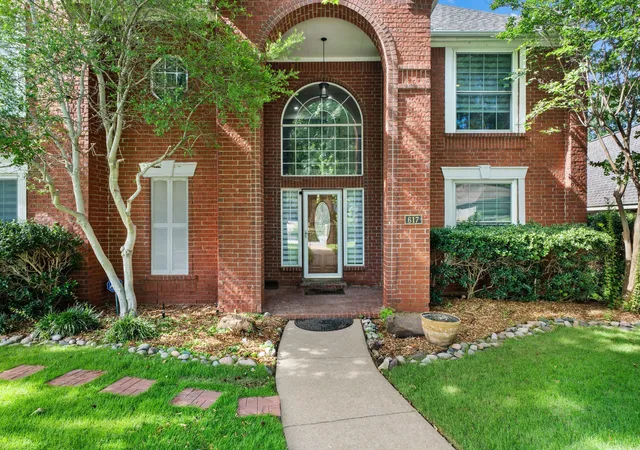 Homes for sale in Highland Village, TX | 617 Highland Meadows Dr, Highland Village, TX 75077 | MLS# 21302102