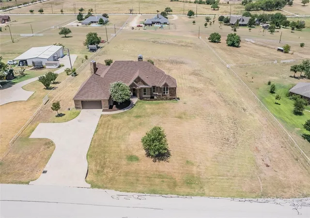 Photo 2 of Single family home for sale at 11525 Eagle Vista Dr, Fort Worth, TX 76179 | MLS# 21303623 | Listing updated on 2026-07-10