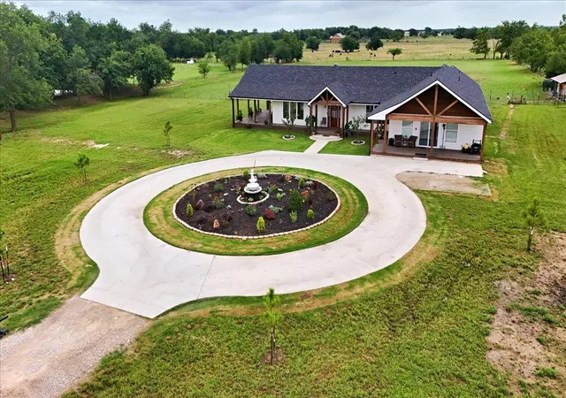 Photo 3 of Single family home for sale at 2641 County Road 4586, Sulphur Springs, TX 75482 | MLS# 21304557 | Listing updated on 2026-08-22