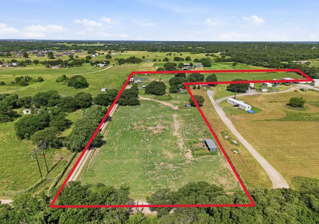 Photo 1 of Single family home for sale at 139 Private Road 4902, Azle, TX 76020 | MLS# 21304986 | Listing updated on 2026-07-06