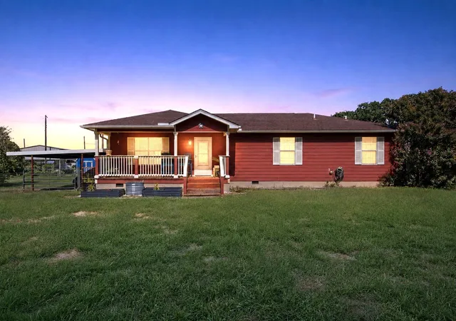 Photo 2 of Single family home for sale at 139 Private Road 4902, Azle, TX 76020 | MLS# 21304986 | Listing updated on 2026-07-06
