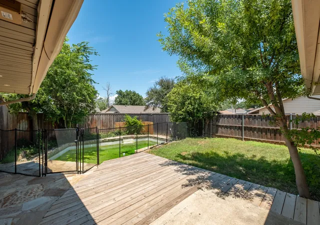 Photo 4 of Sale Pending at 1607 College Pkwy, Lewisville, TX 75077 | MLS# 21305547 | Listing updated on 2026-08-28