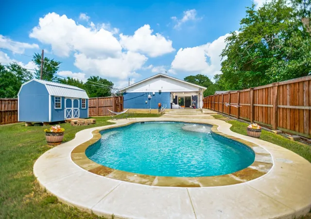 Photo 2 of Single family home for sale at 7041 Payte Ln, North Richland Hills, TX 76182 | MLS# 21305603 | Listing updated on 2026-09-07