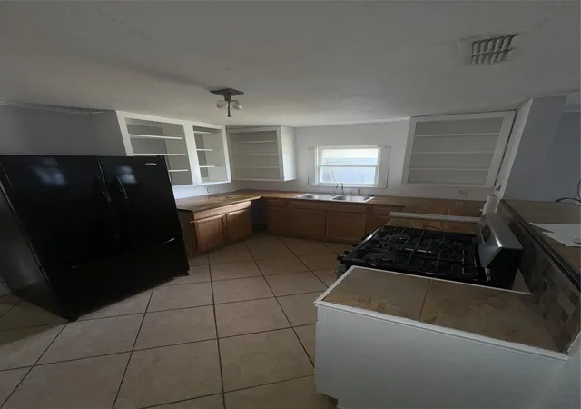 Photo 4 of Single family home for sale at 222 Cherry St, Clyde, TX 79510 | MLS# 21304978 | Listing updated on 2026-08-22