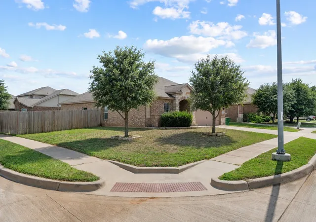 Homes for sale in Crowley, TX | 4129 Tower Ln, Crowley, TX 76036 | MLS# 21305617
