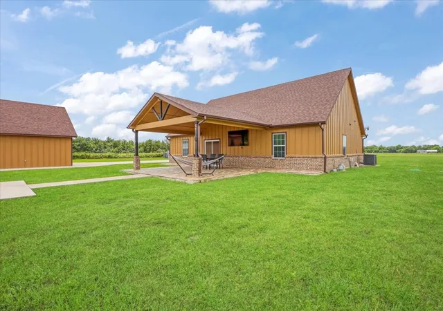 Photo 3 of Single family home for sale at 4248 N Fm 273, Ivanhoe, TX 75447 | MLS# 21305584 | Listing updated on 2026-08-27