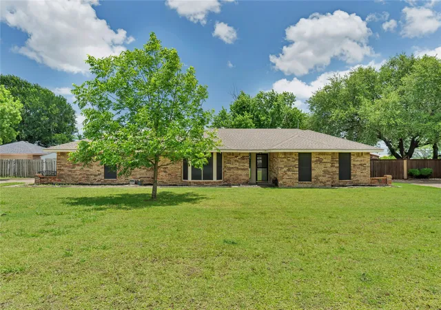 Homes for sale in Red Oak, TX | 108 Prairie Creek Rd, Red Oak, TX 75154 | MLS# 21305632