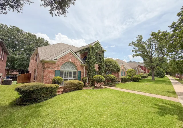 Photo 3 of Single family home for sale at 6214 Hidden Springs Ln, Garland, TX 75044 | MLS# 21305643 | Listing updated on 2026-10-07