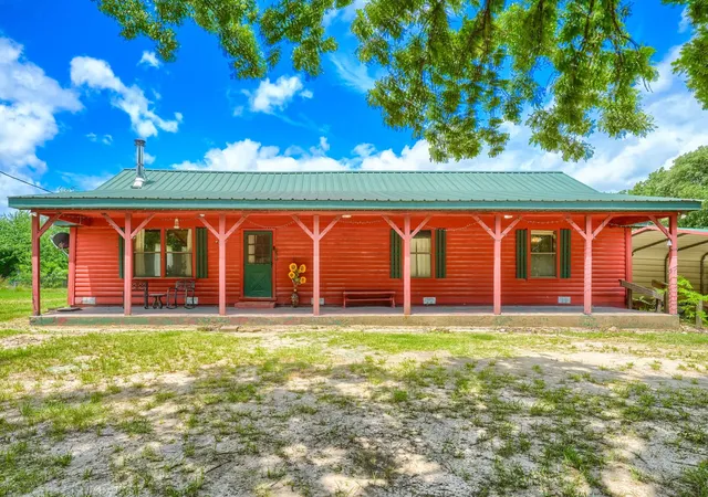 Photo 1 of Single family home for sale at 625 County Road 4735, Cumby, TX 75433 | MLS# 21304816 | Listing updated on 2026-08-22