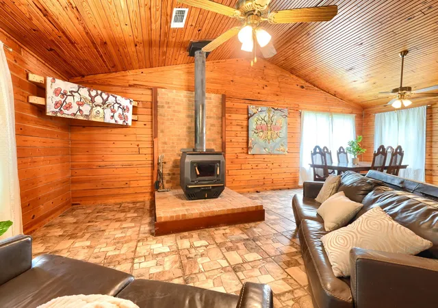 Homes for sale in Cumby, TX | 625 County Road 4735, Cumby, TX 75433 | MLS# 21304816