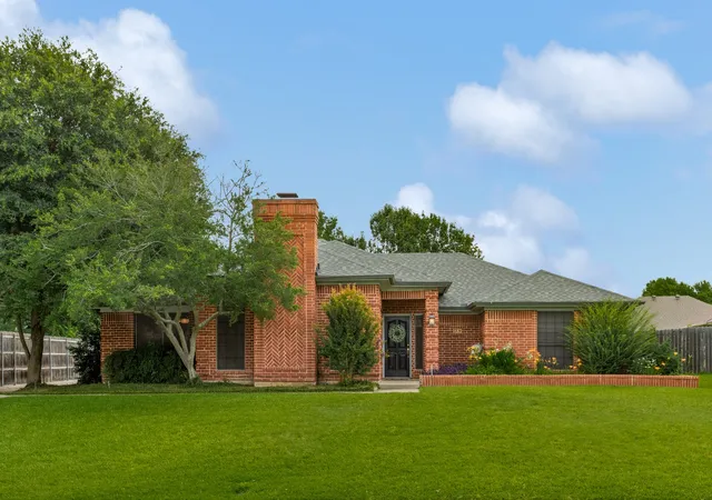 1st image of 1416 Spyglass Dr, Mansfield, TX 76063 | MLS# 21281146