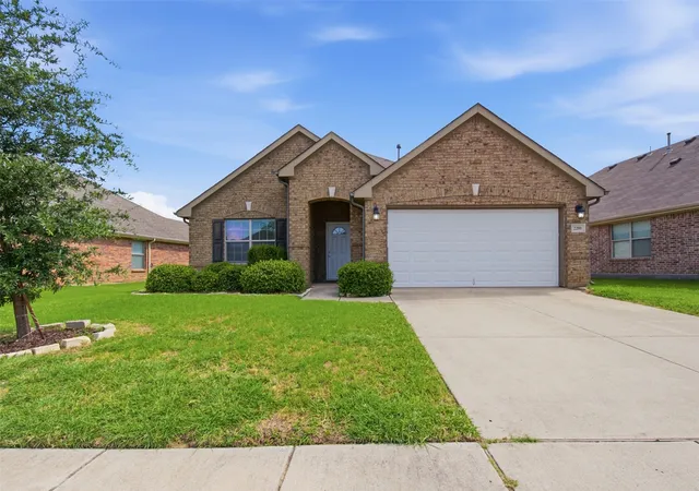 Photo 1 of Single family home for sale at 2201 Willow Creek Dr, Little Elm, TX 75068 | MLS# 21303939 | Listing updated on 2026-08-28