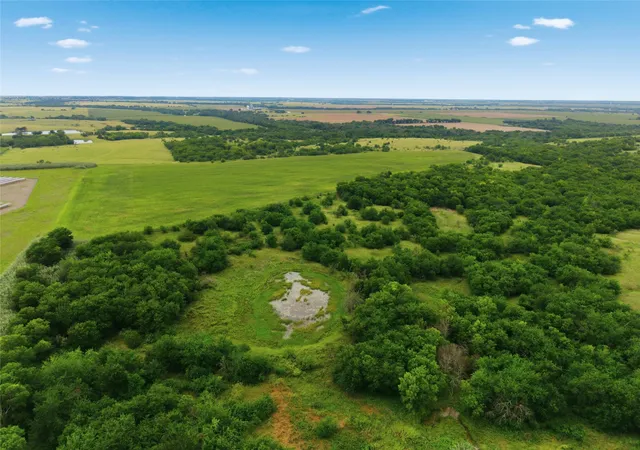 Homes for sale in Abbott, TX | Hcr 3165 Hcr 3165 Rd, Abbott, TX 76621 | MLS# 21304638
