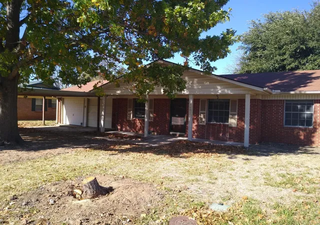 Homes for sale in Mineral Wells, TX | 1401 21st St, Mineral Wells, TX 76067 | MLS# 21305789