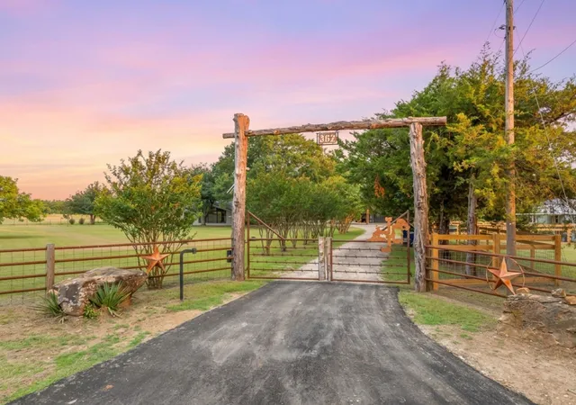 Photo 1 of Sale Pending at 362 Vz County Road 3404, Wills Point, TX 75169 | MLS# 21305493 | Listing updated on 2026-08-26
