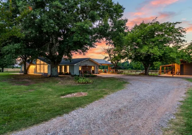 Photo 2 of Sale Pending at 362 Vz County Road 3404, Wills Point, TX 75169 | MLS# 21305493 | Listing updated on 2026-08-26