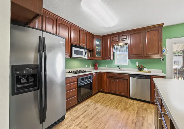 Photo 4 of Single family home for sale at 1673 County Road 1525, Ector, TX 75439 | MLS# 21305756 | Listing updated on 2026-10-05