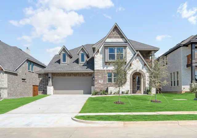Photo 1 of Single family home for sale at 816 Condor St, Joshua, TX 76058 | MLS# 21305873 | Listing updated on 2026-09-25