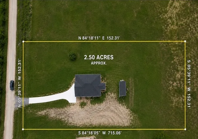 Photo 3 of Single family home for sale at 1948 County Road 1255, Savoy, TX 75479 | MLS# 21297777 | Listing updated on 2026-08-22