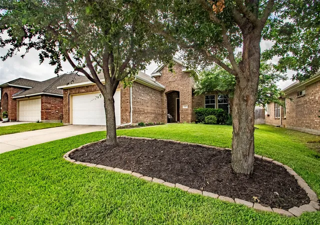 Homes for sale in Little Elm, TX | 1405 Samantha Creek Dr, Little Elm, TX 75068 | MLS# 21305443