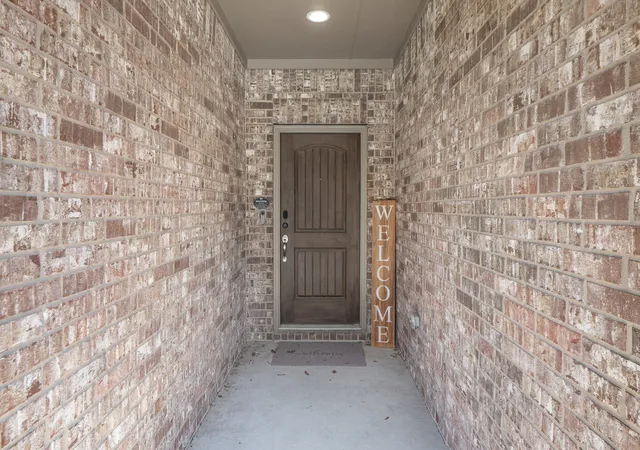 Photo 2 of Single family home for sale at 2602 Melrose Dr, Venus, TX 76084 | MLS# 21303430 | Listing updated on 2026-08-28