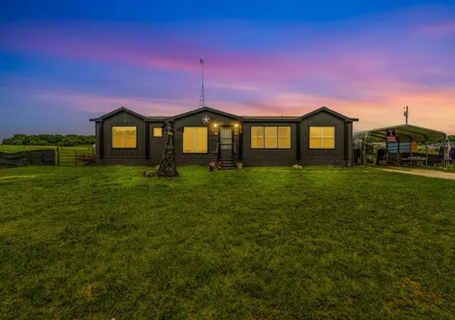 1st image of 218 Bettinger Wy, Waco, TX 76705 | MLS# 21305947