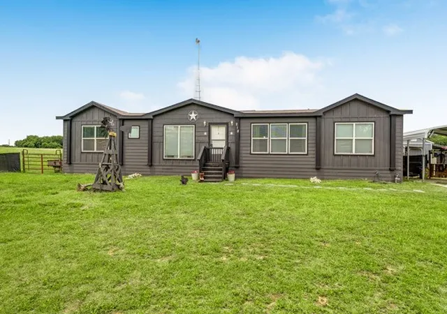 2nd image of 218 Bettinger Wy, Waco, TX 76705 | MLS# 21305947