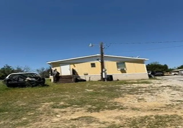 Photo 4 of Sale Pending at 157 Canyon Valley Ln, Weatherford, TX 76085 | MLS# 21305889 | Listing updated on 2026-08-31