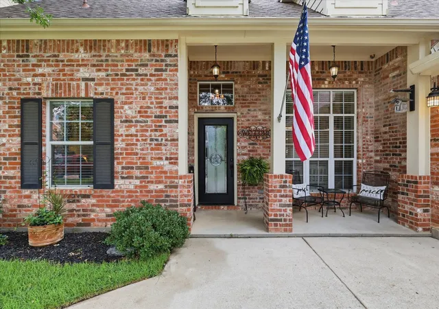 Homes for sale in Lake Dallas, TX | 523 Clancy Ln, Lake Dallas, TX 75065 | MLS# 21305522