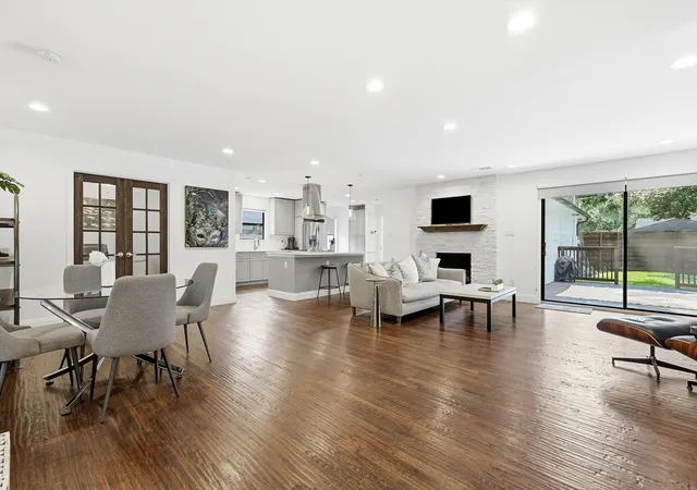 Photo 1 of Single family home for sale at 10469 Sinclair Ave, Dallas, TX 75218 | MLS# 21305704 | Listing updated on 2026-08-27