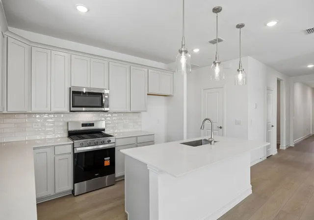 Photo 3 of Single family home for sale at 4721 Ripley Ct, Celina, TX 75009 | MLS# 21305975 | Listing updated on 2026-10-07