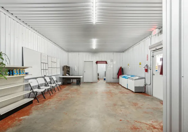 Photo 3 of House for sale at 324 E Hwy 6, Iredell, TX 76649 | MLS# 21305983 | Listing updated on 2026-08-24